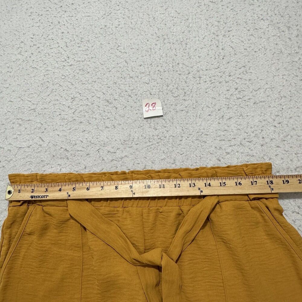 Retrology Women's XL Medallion Gold Yellow Paperbag Shorts 5" Inseam Tie Front - Picture 9 of 11